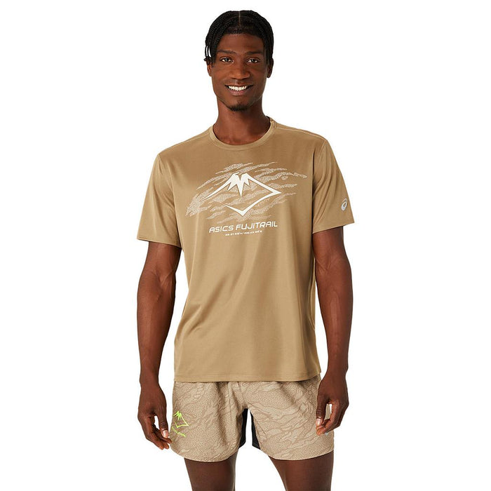 2011C981.200 ASICS PRENDAS REMERAS MASCULINO RUNNING FUJITRAIL LOGO SS TOP PEPPER/FEATHER GREY/OATMEAL