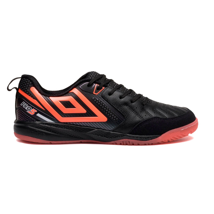 U03FB00509-102 Umbro Calzados Deportivos Unisex Indoor Pro 5 Bump Preto/Coral/Branco
