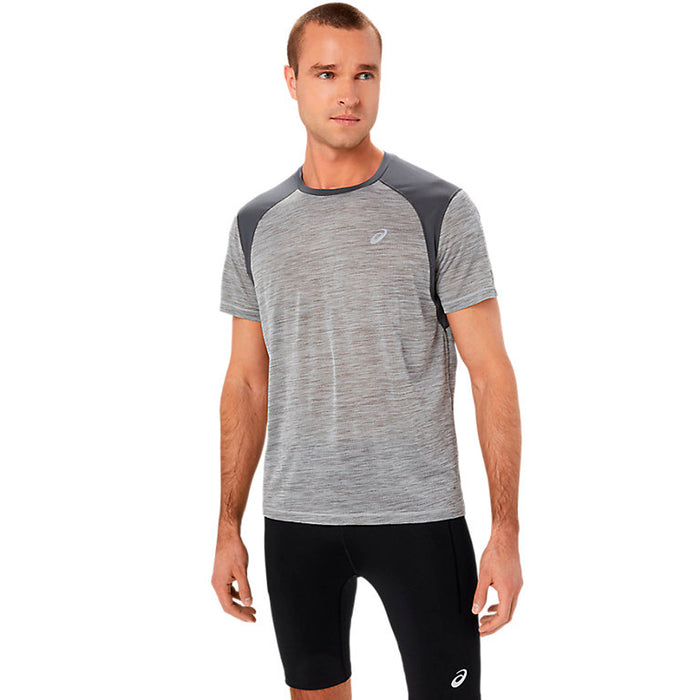 Asics Remeras Masculino Running Road Ss Top Piedmont Grey/Dark Grey