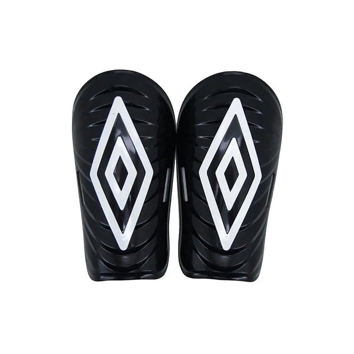 25044U-090 Umbro Canilleras Futbol Mini Slip Diamond Black/White