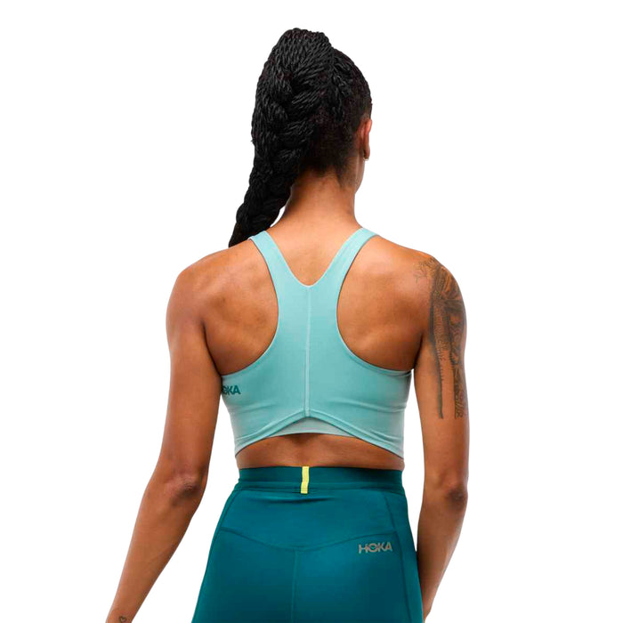 1141760  HOKA PRENDAS CROP TOPS FEMENINO RUNNING ELARO CROP BRA DRUZY