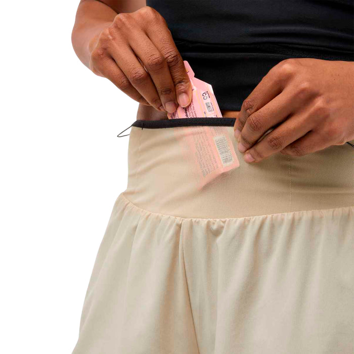 1141741  HOKA PRENDAS SHORTS FEMENINO RUNNING SKYGLIDE OATMEAL