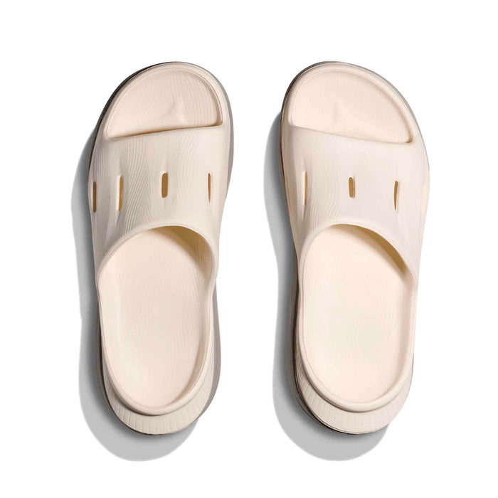 1135061-ATRS HOKA CALZADOS ZAPATILLAS FEMENINO RUNNING ORA RECOVERY SLIDE 3 ALABASTER/STARDUST